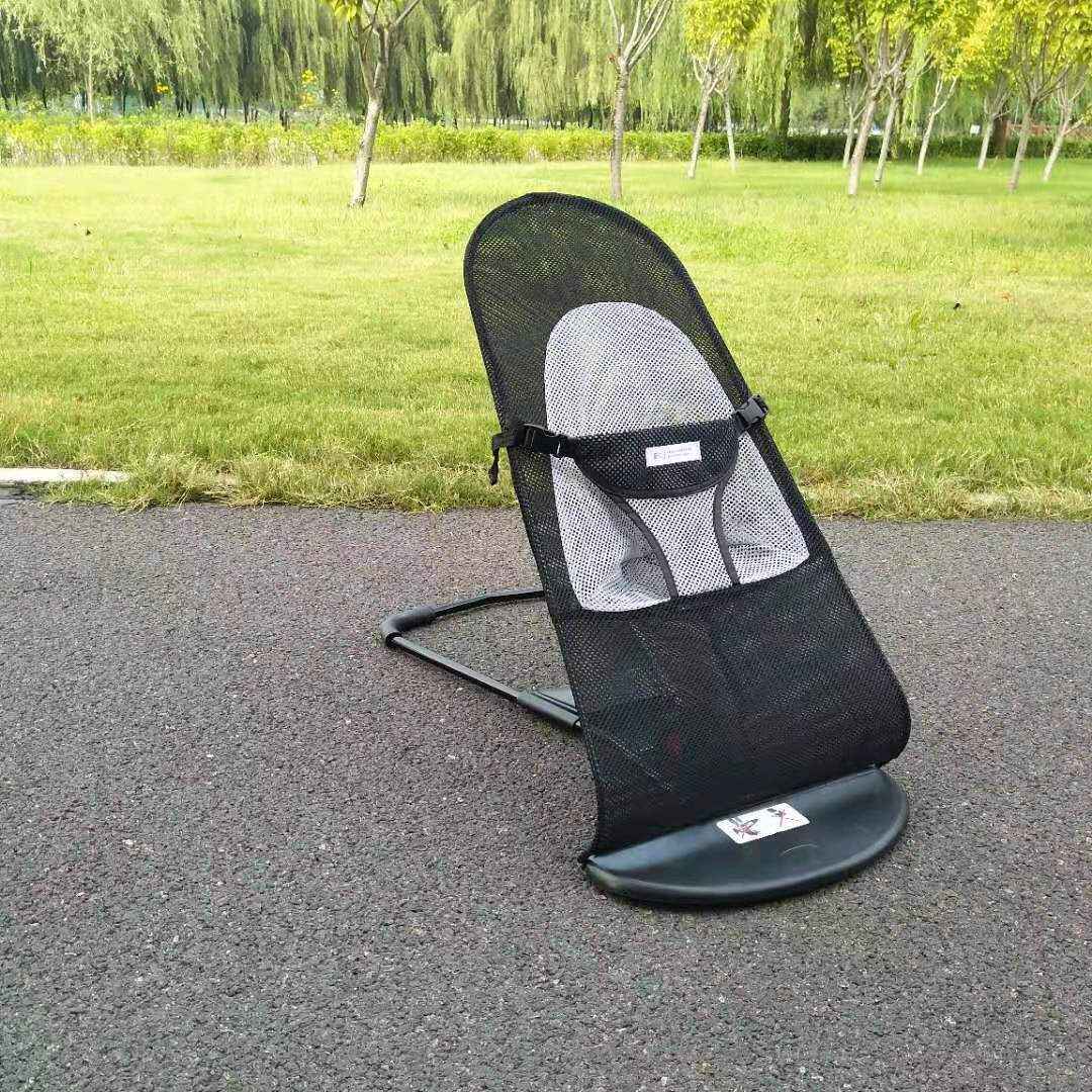 Portable Rocking Bed for Small Dogs