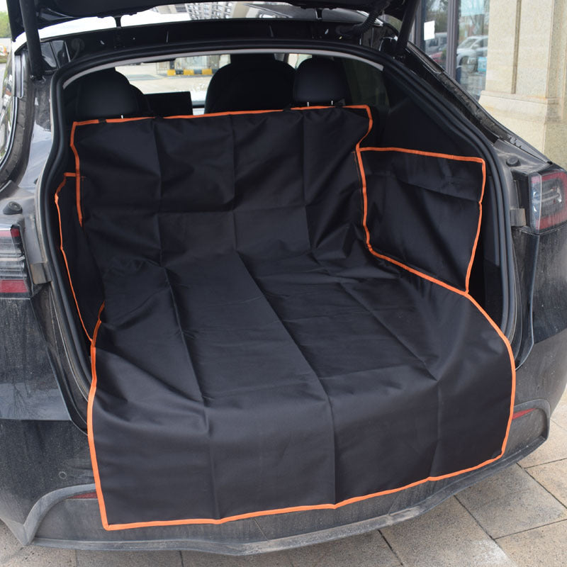 Pet car trunk liner protective coverage detail