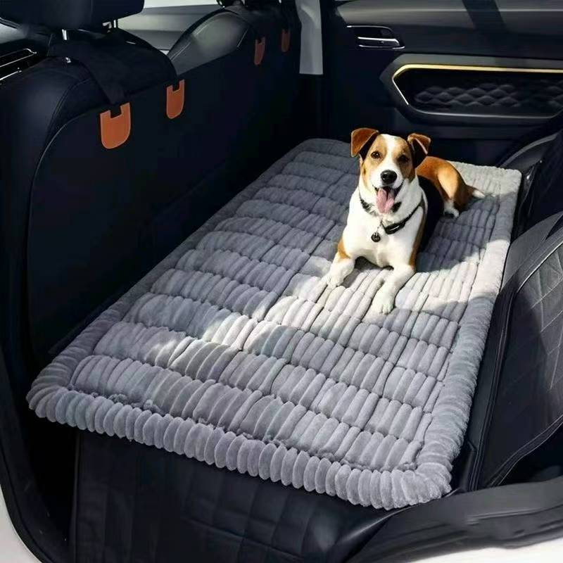 Soft dog travel mat for rear car seat