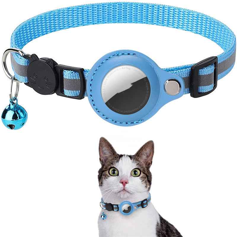 Pet collar integrated AirTag holder detail