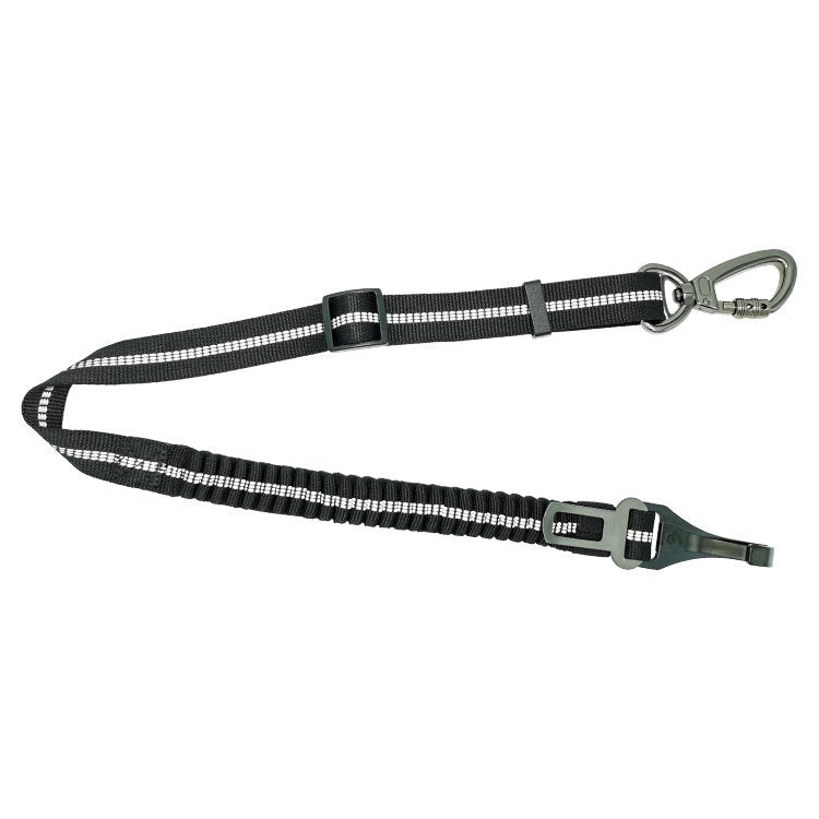 Reflective dog travel tether feature detail