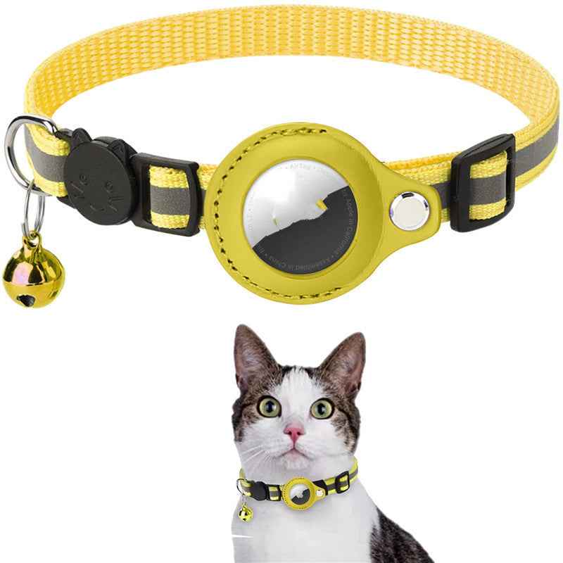 AirTag compatible pet collar detail